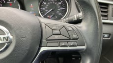 Nissan Qashqai 1.3 DiG-T N-Motion 5dr Petrol Hatchback